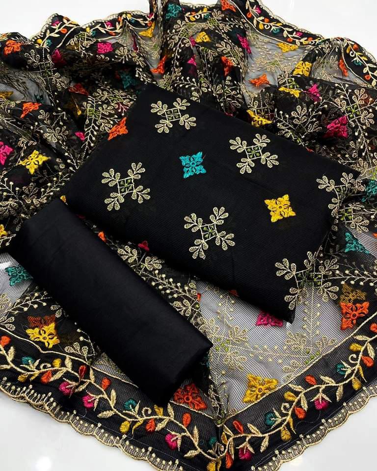 Majestic Lawn Embroidered Jaal with Chiffon Phulkari Dupatta 3Pcs Dress
