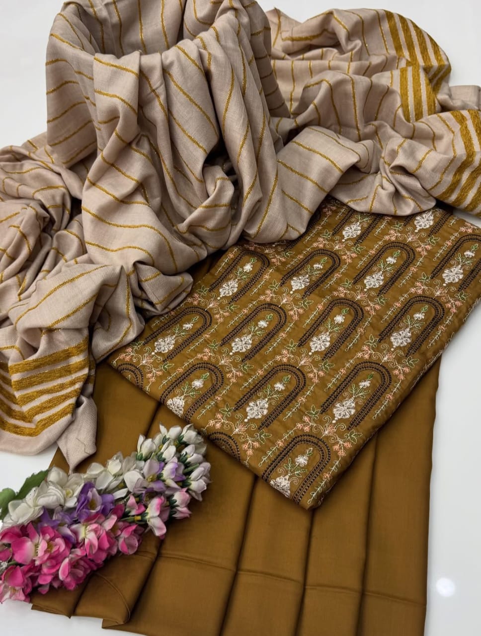 Marina Linen Embroidered Shirt With Velvet Shawl 3Pcs Dress