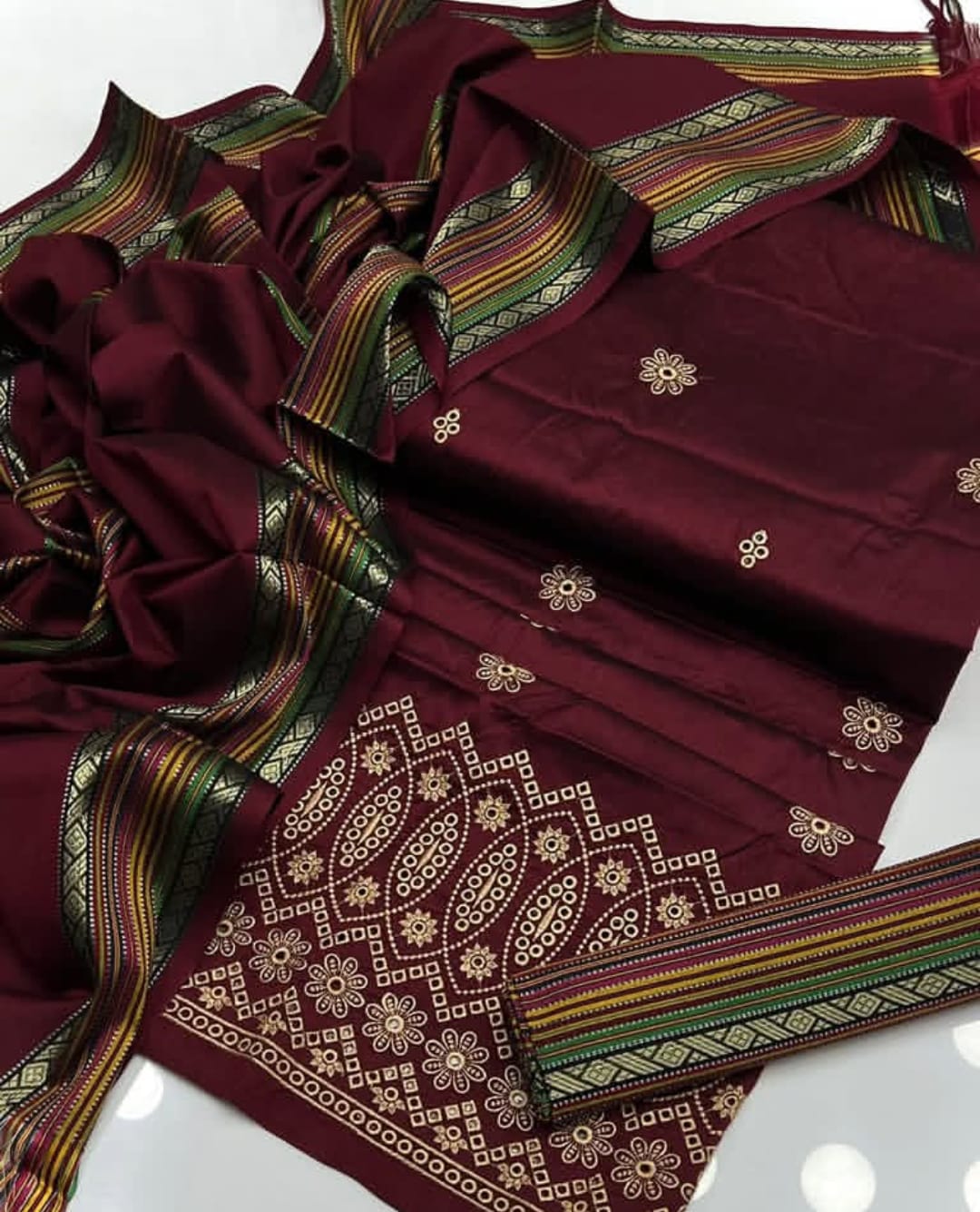 Graceful Sussi Embroidered Shirt with Multicolor Shawl 3Pcs Dress