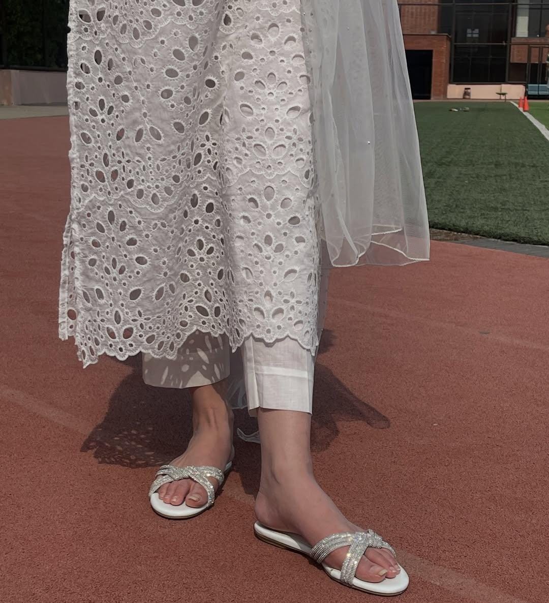 Serene Chikankari Pure Lawn 2 Pcs Dress