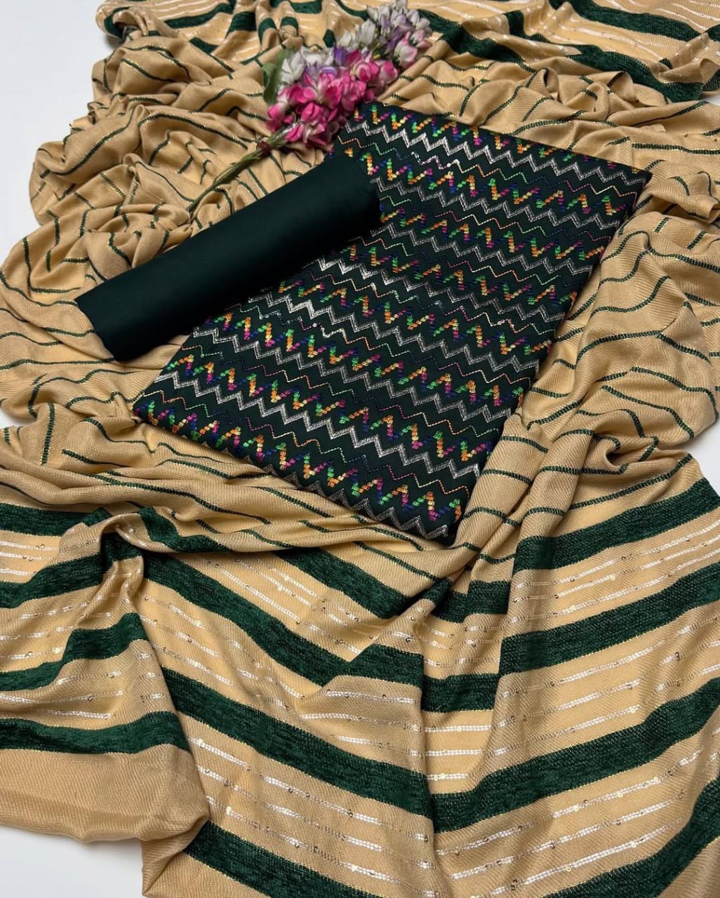Dhanak Bareeza Embroidered Dress 3Pcs Dress