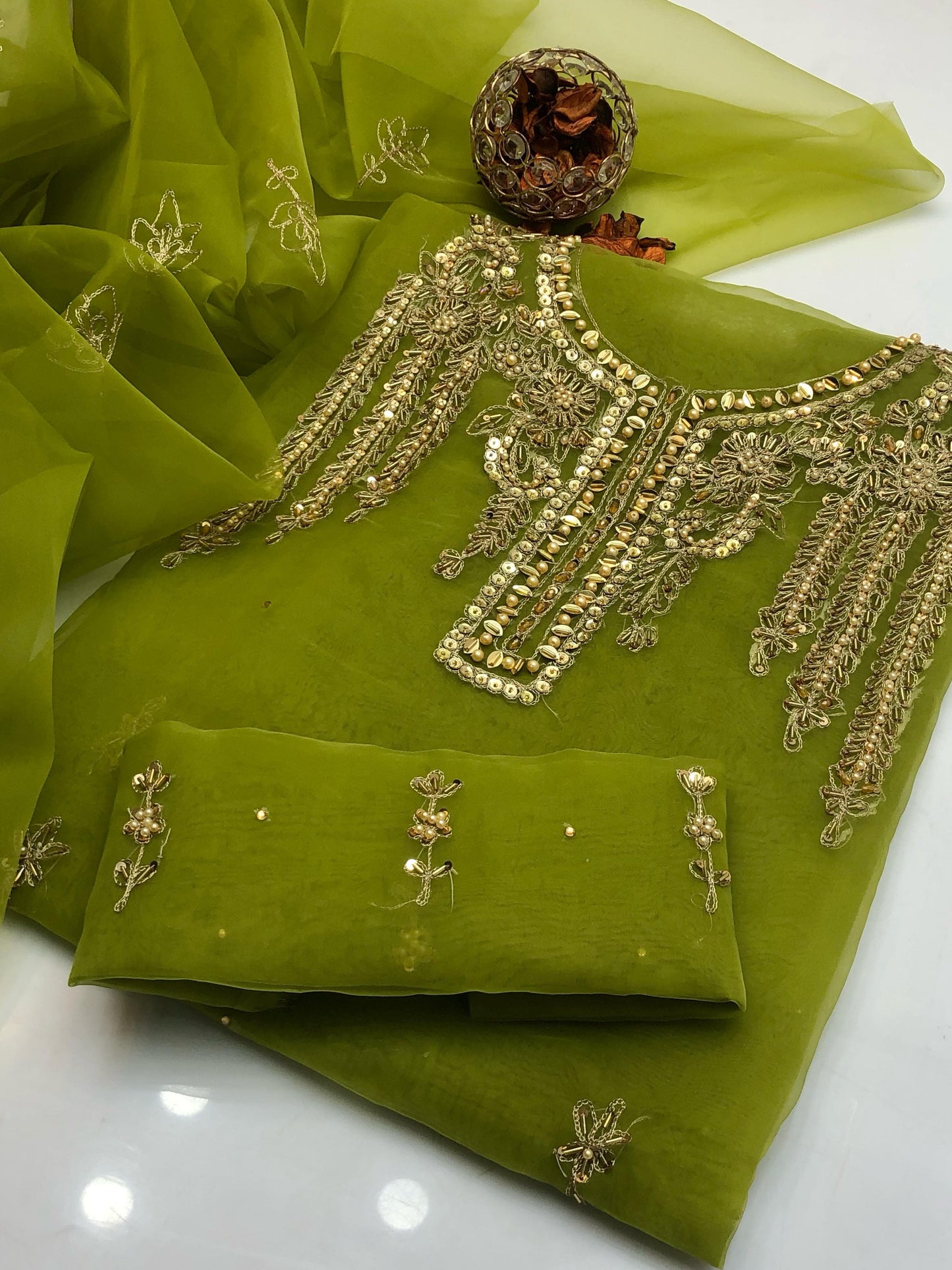 Velora Organza Aari Embroidered Suit 2Pcs Dress