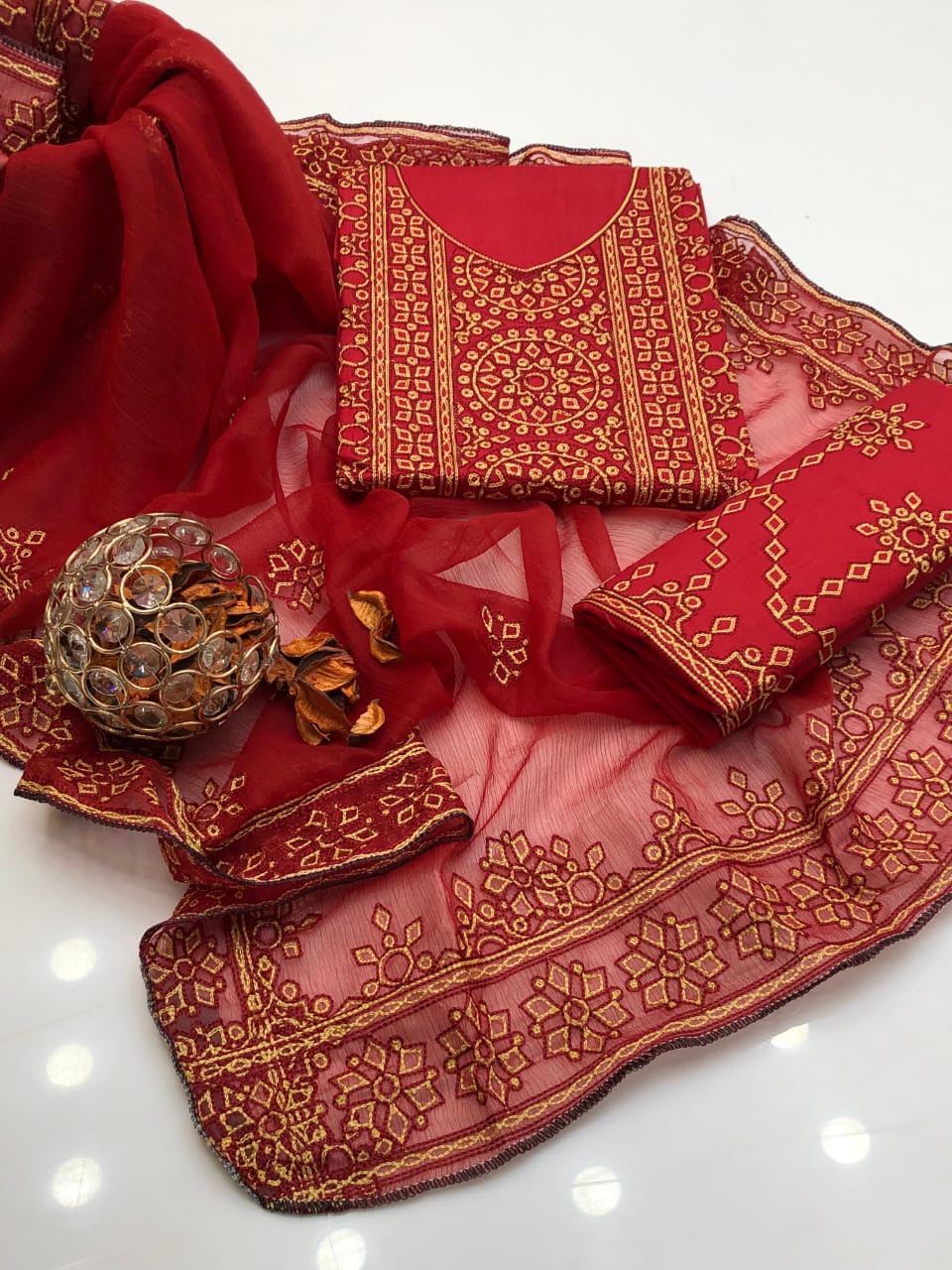 Pristine Aari Balochi Embroidered Lawn Cotton 3Pcs Dress