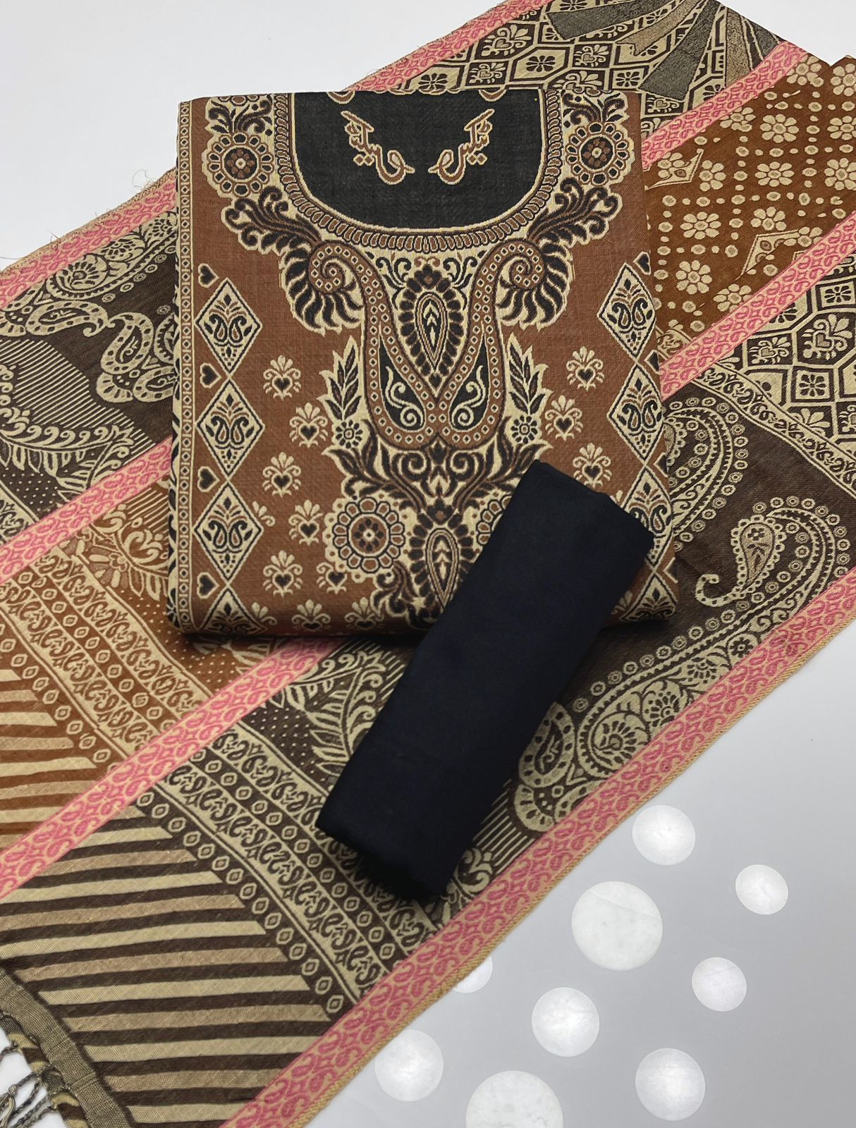 Kashmiri Wool Jacquard Shirt with Shawl Dupatta 3Pcs Dress