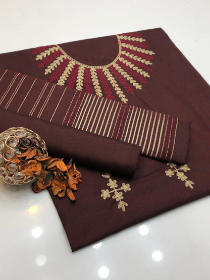 Multani Khaadi Sussi Embroidered With Velvet border Shawl 3Pcs Dress