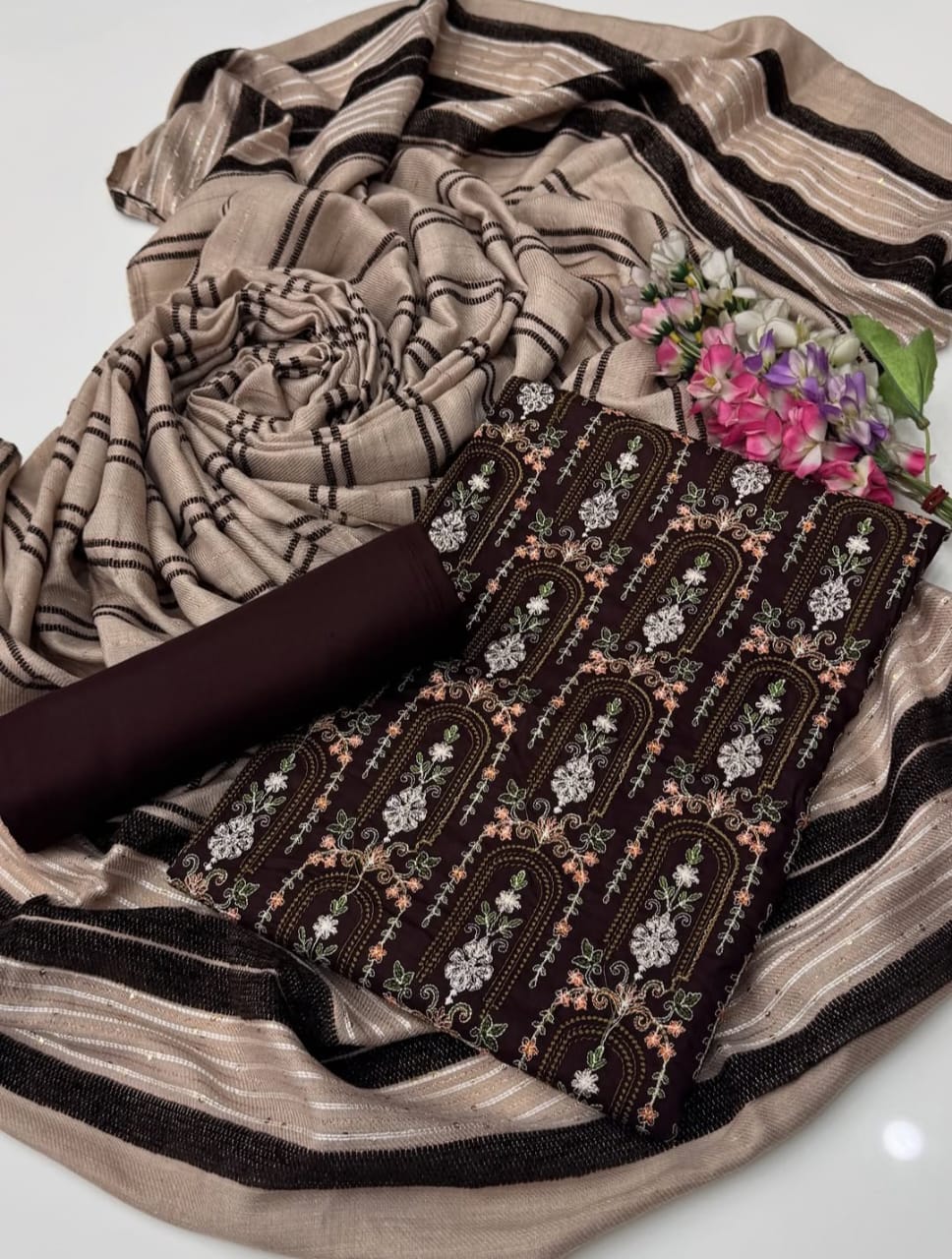Marina Linen Embroidered Shirt With Velvet Shawl 3Pcs Dress