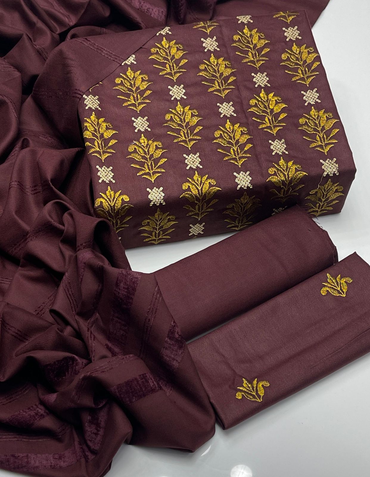 Dhanak Tilla Embroidered Shirt with Velvet work  Dupatta 3Pcs Dress