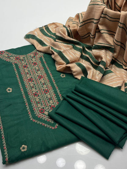 Dhanak Embroidered With Velvet Shawl 3Pcs Dress