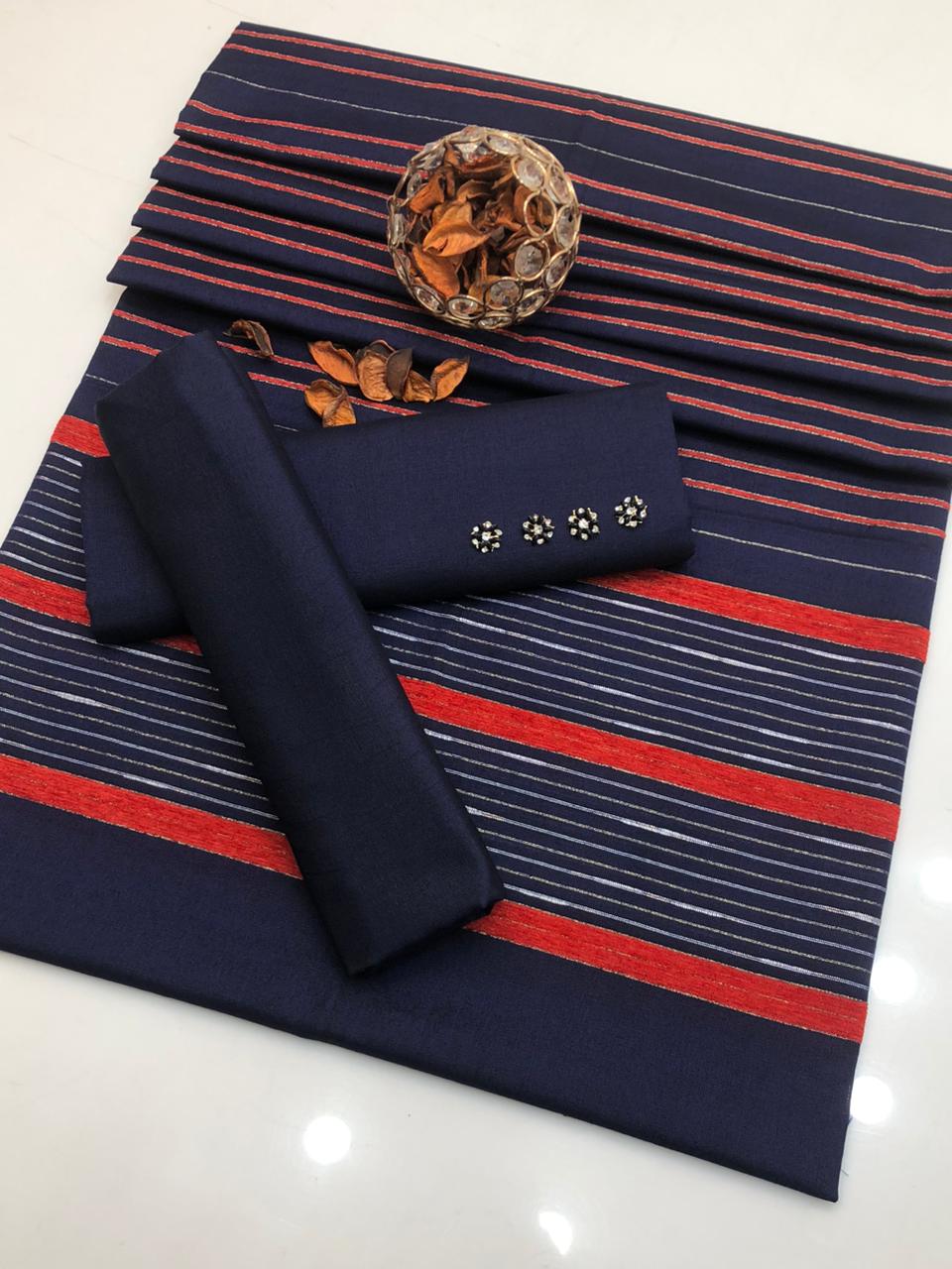 Khaadi Sussi With Jacquard Velvet Border Shawl 3Pcs Dress