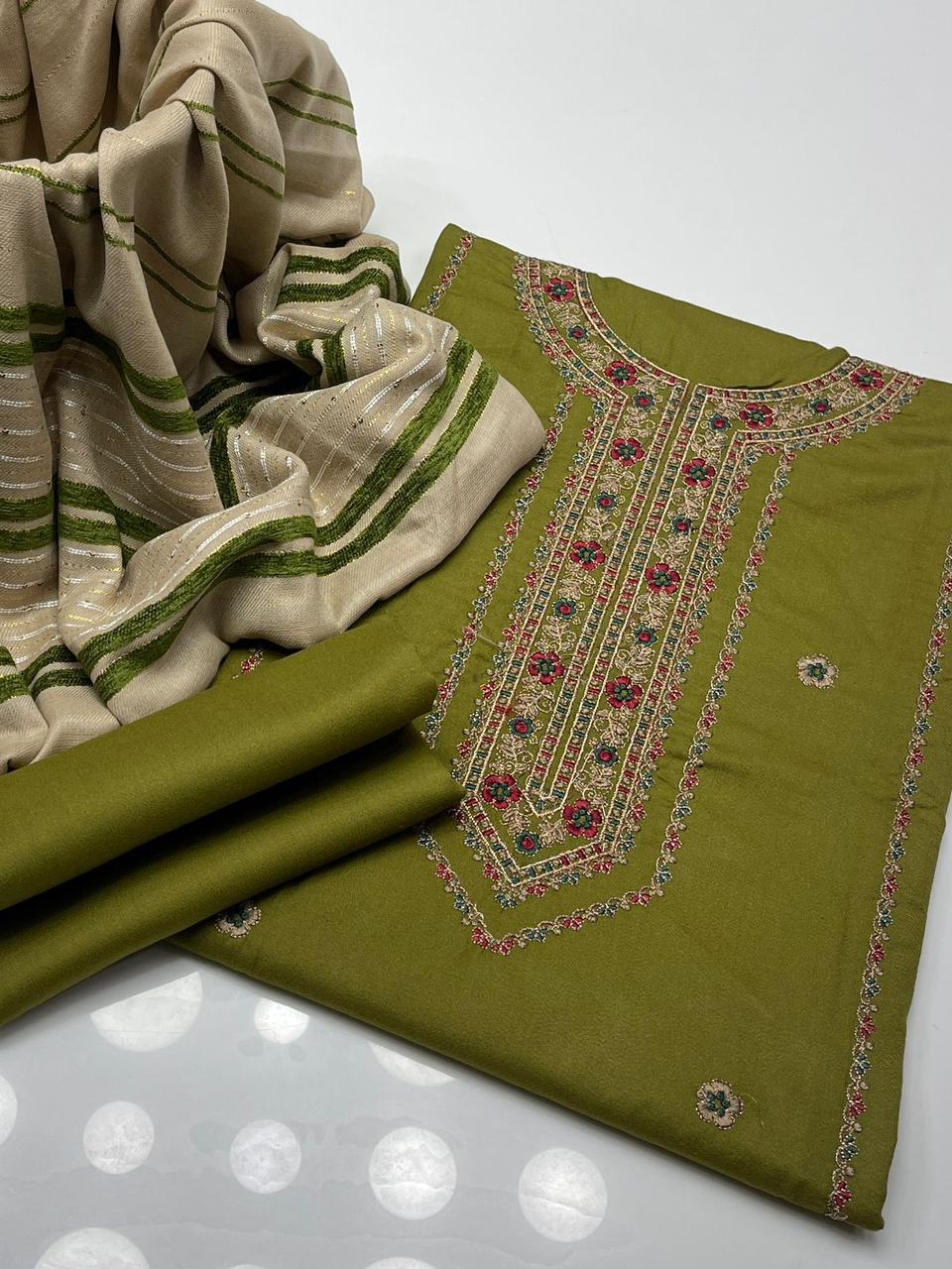 Dhanak Embroidered With Velvet Shawl 3Pcs Dress
