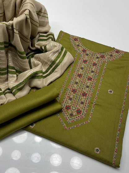 Dhanak Embroidered With Velvet Shawl 3Pcs Dress