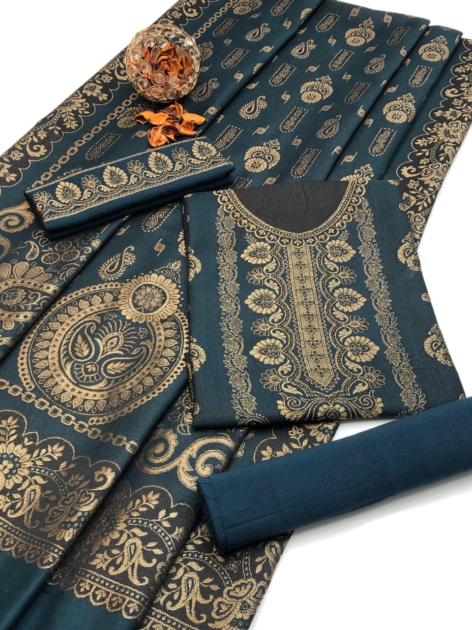 Luxury Wool Jacquard with Heavy Shawl 3Pcs Dress