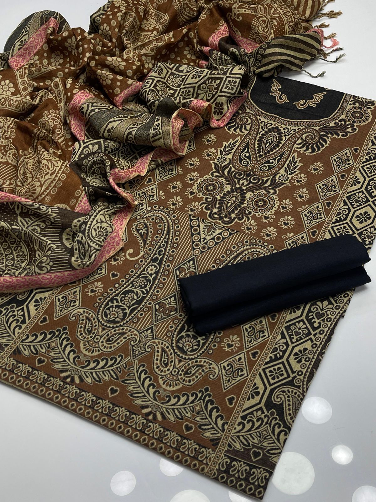 Kashmiri Wool Jacquard Shirt with Shawl Dupatta 3Pcs Dress