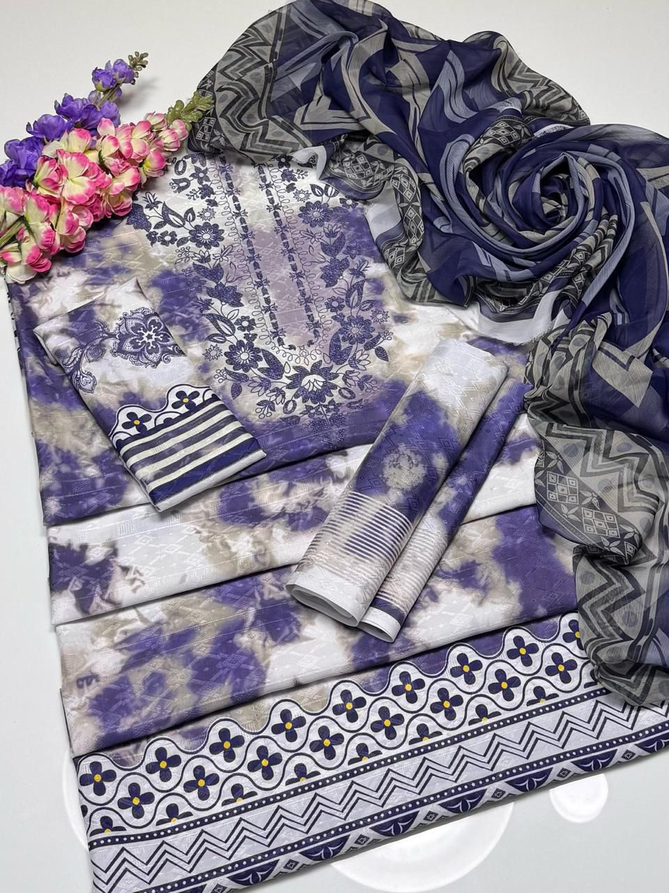 Royal Swiss Lawn Digital Print Suit With Dupatta 3Pcs Dress