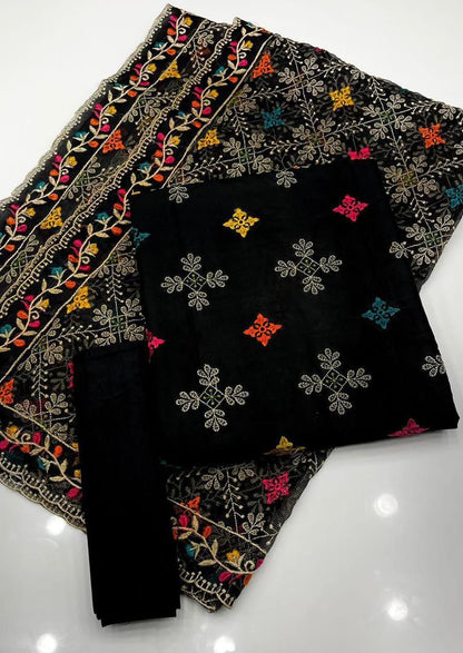 Majestic Lawn Embroidered Jaal with Chiffon Phulkari Dupatta 3Pcs Dress