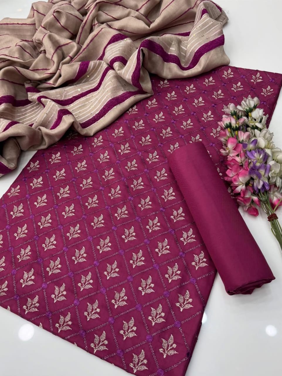 Marina Linen Embroidered Shirt With Velvet Shawl 3Pcs Dress