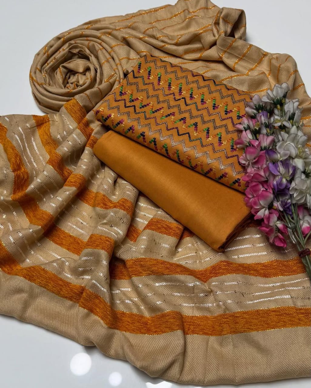 Dhanak Bareeza Embroidered Dress 3Pcs Dress